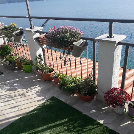 Leonarda Apartmán Omiš
