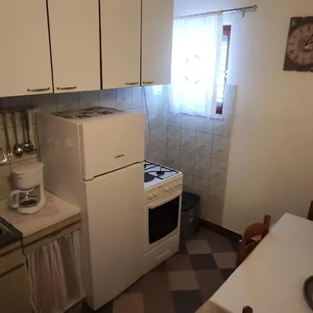 Leonarda Apartment *