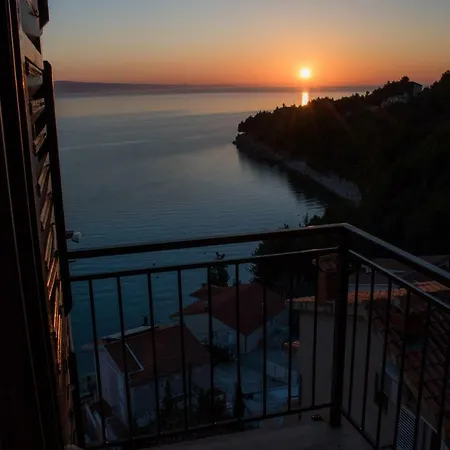 Apartment Leonarda Omis
