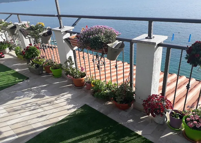 Leonarda Appartement Omiš